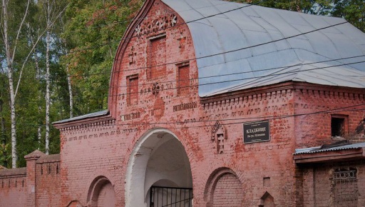 Осенью пройдут реставрационные работы на Бугровском кладбище